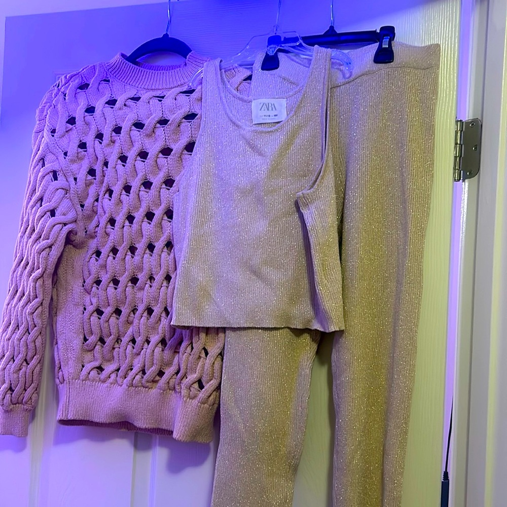 Open knit Zara girls sweater set.